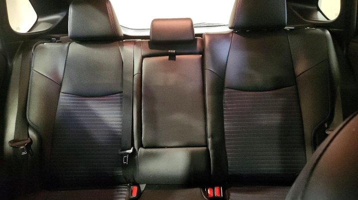 Toyota RAV4  2021