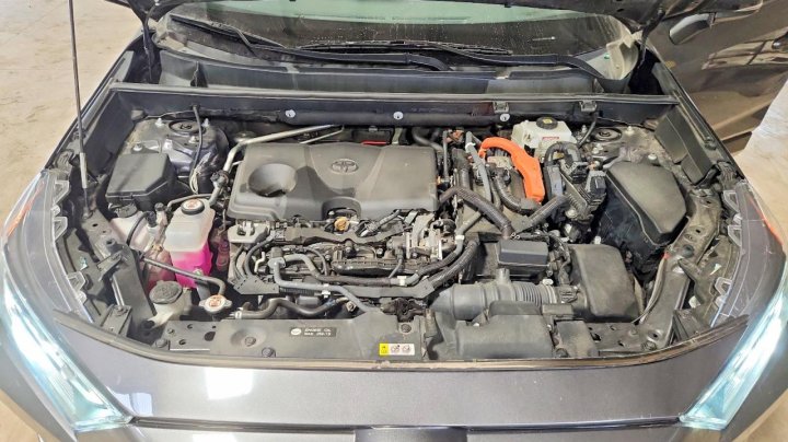 Toyota RAV4  2021