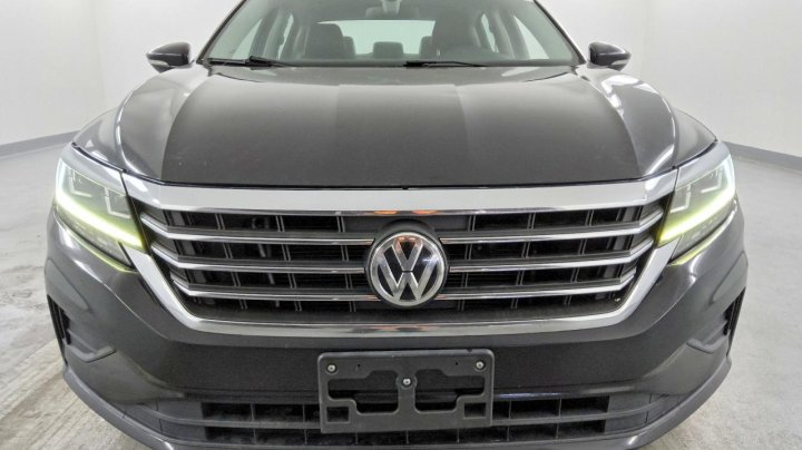 Volkswagen PASSAT  2021