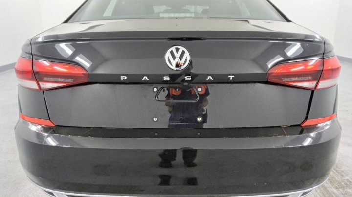 Volkswagen PASSAT  2021
