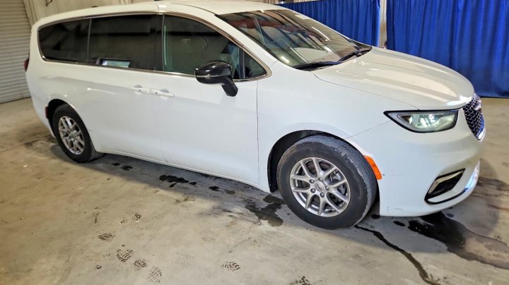 CHRYSLER Pacifica  2025