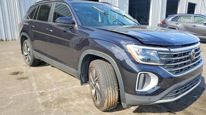 Volkswagen Atlas SE 2025