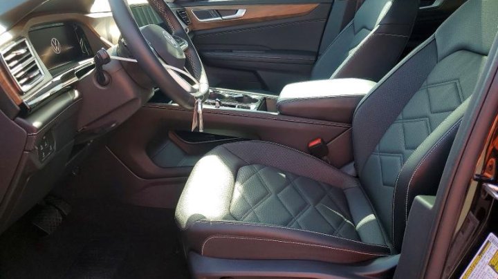 Volkswagen Atlas SE 2025