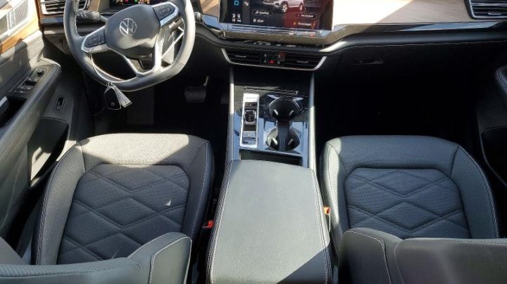 Volkswagen Atlas SE 2025