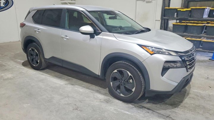 Nissan ROGUE  2024