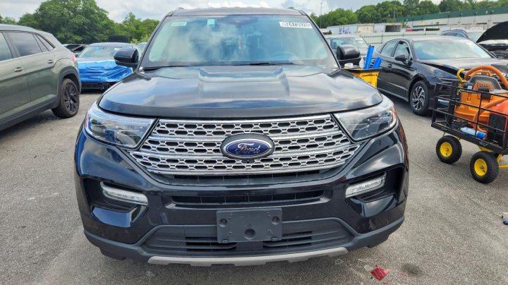 Ford Explorer  2022