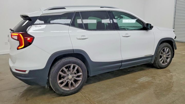 GMC TERRAIN  2023