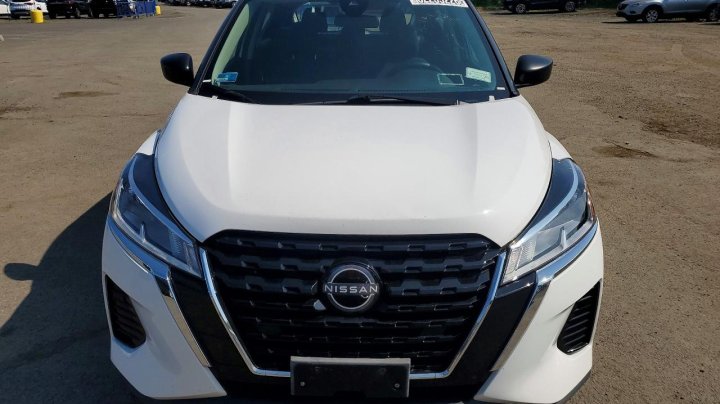 Nissan Kicks  2023