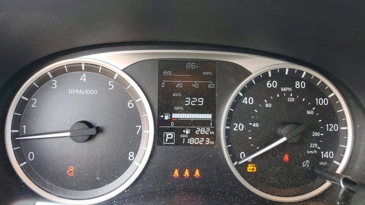 Nissan Kicks  2023