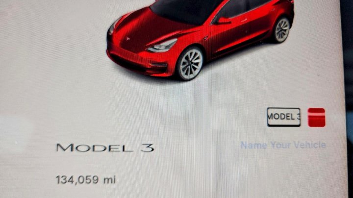 Tesla MODEL  2022