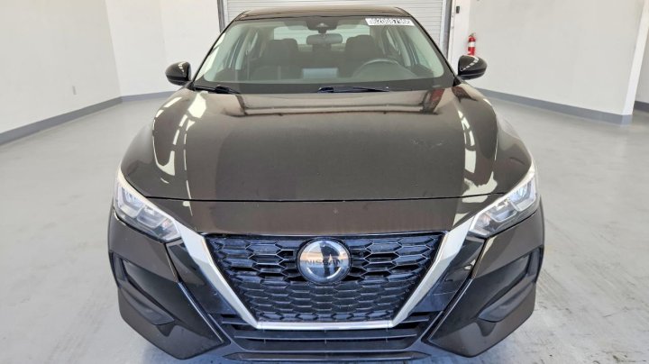 Nissan Sentra  2023