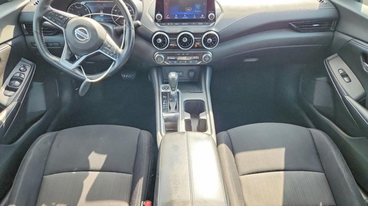 Nissan Sentra  2023