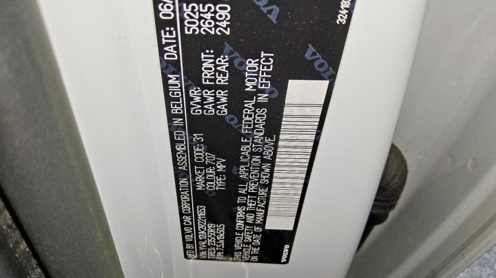 Volvo XC40  2024
