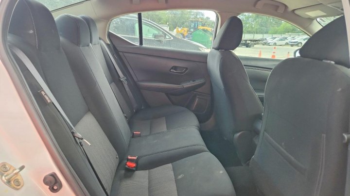 Nissan Sentra  2025