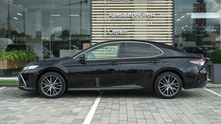 Toyota Camry Premium 2022