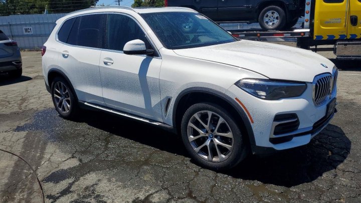 BMW X5  2023