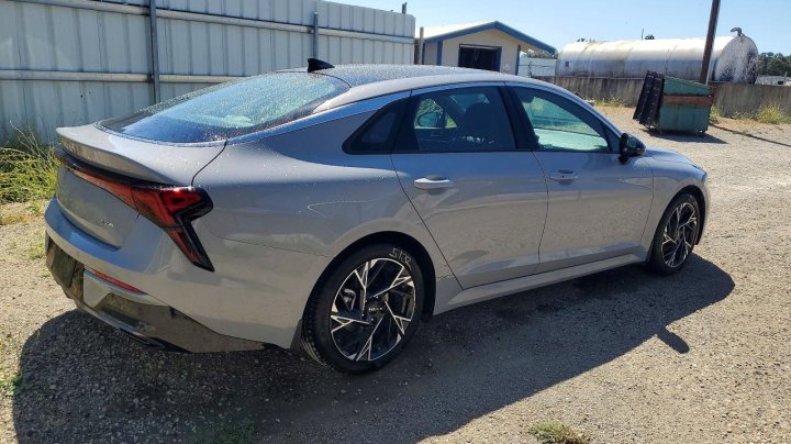 KIA K5  2025
