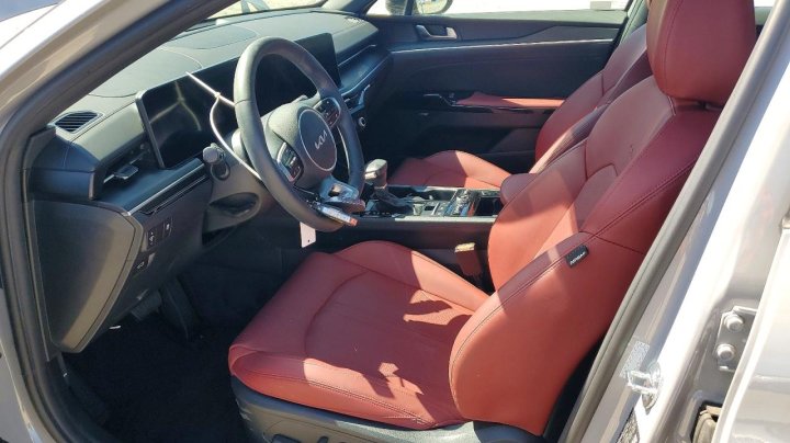 KIA K5  2025