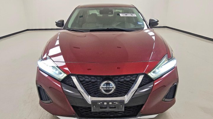 Nissan Maxima  2020