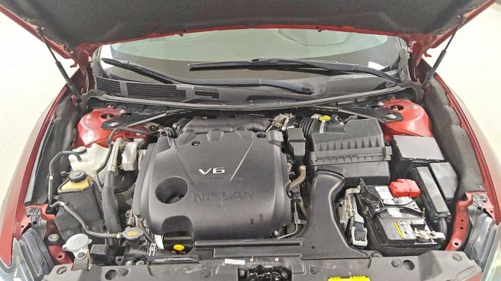 Nissan Maxima  2020