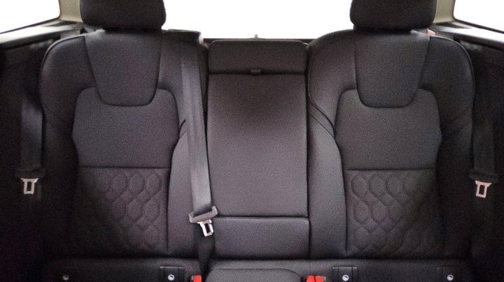 Volvo XC60  2026