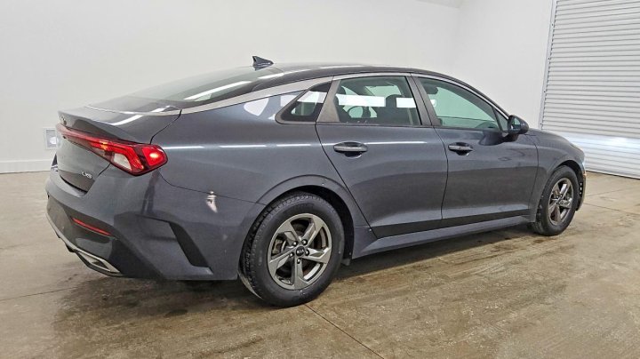 KIA K5  2021