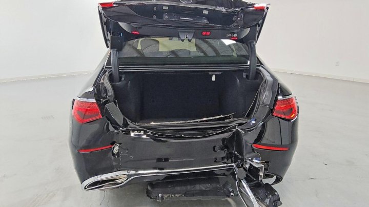 Mercedes-Benz S  2025