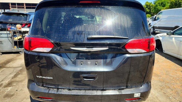 CHRYSLER VOYAGER  2023