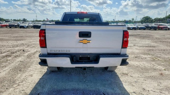 Chevrolet Silverado  2018