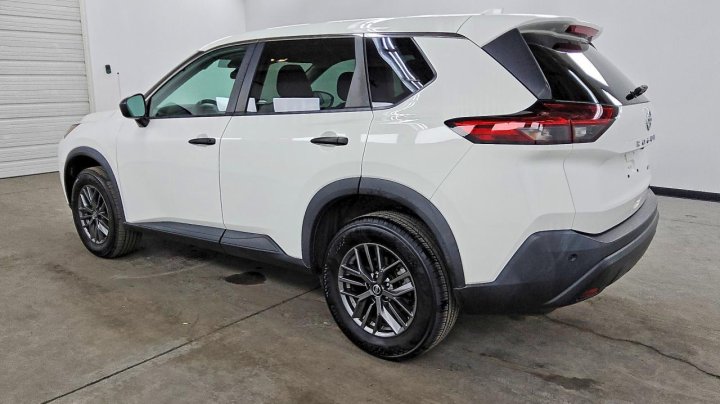 Nissan ROGUE  2021
