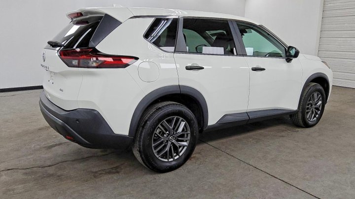Nissan ROGUE  2021
