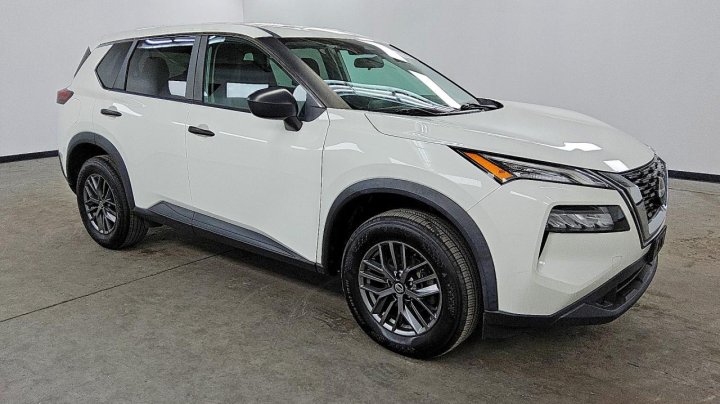 Nissan ROGUE  2021