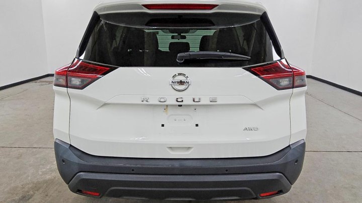 Nissan ROGUE  2021