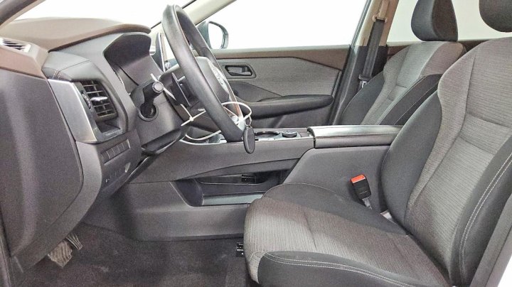 Nissan ROGUE  2021