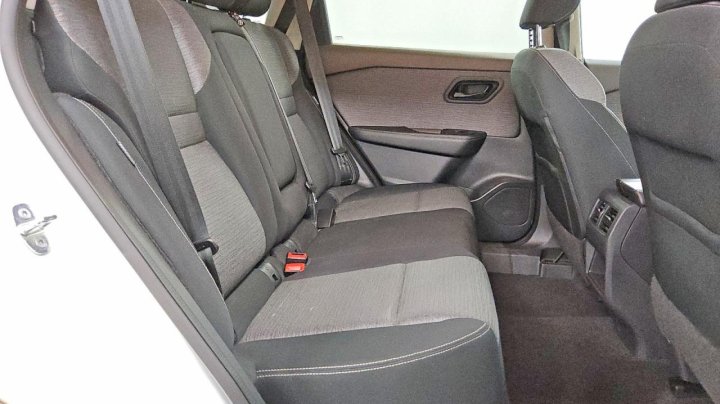 Nissan ROGUE  2021