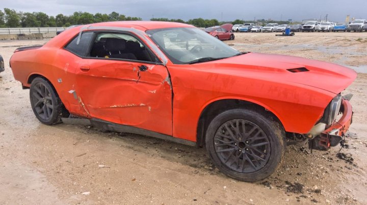 Dodge Challenger  2020