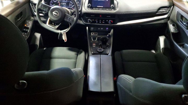 Nissan ROGUE  2023