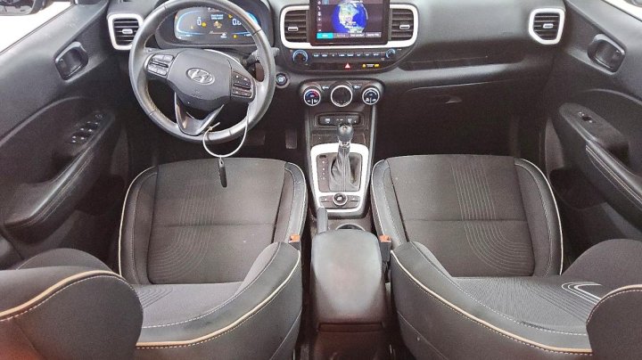 Hyundai Venue  2025