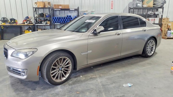 BMW 7  2015