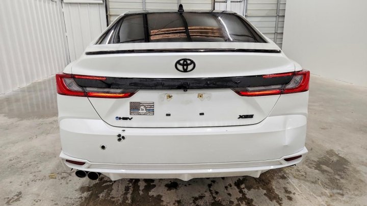Toyota Camry  2025