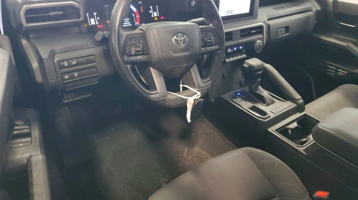 Toyota TACOMA  2024