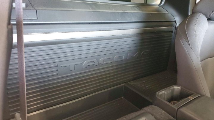 Toyota TACOMA  2024