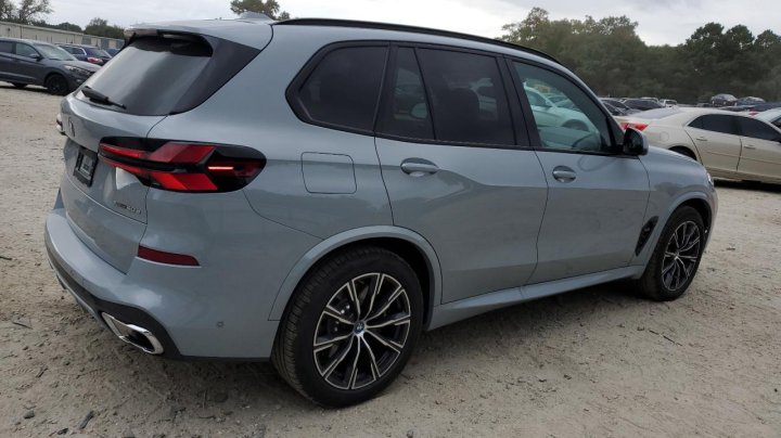 BMW X5 xDrive50e 2024