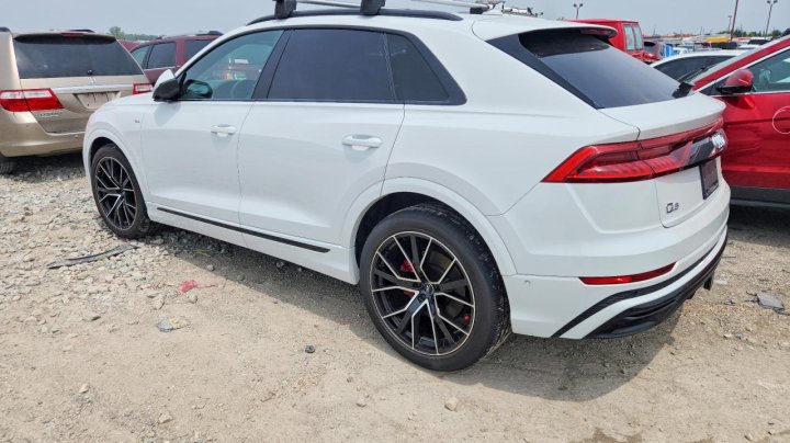 Audi Q8  2020