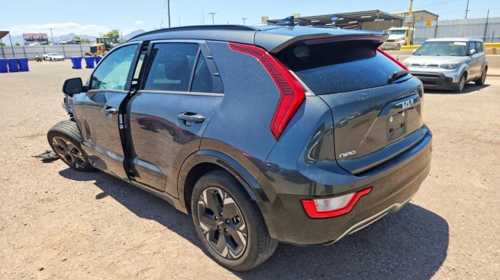 KIA NIRO Wind 2024