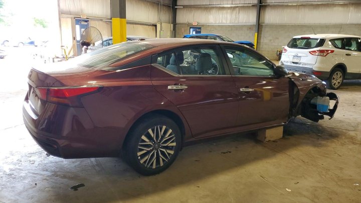 Nissan Altima Sv 2025