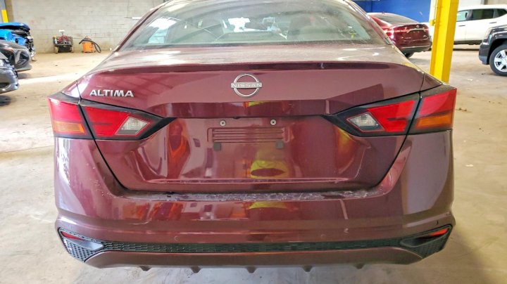 Nissan Altima Sv 2025