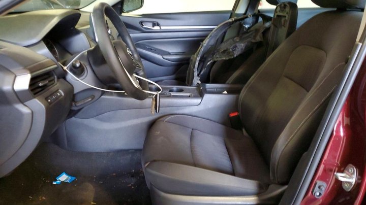 Nissan Altima Sv 2025
