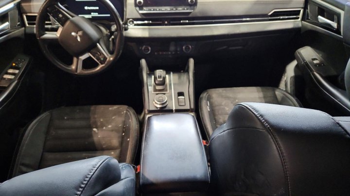 Mitsubishi Outlander Se 2023