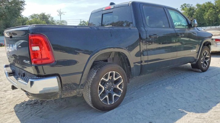 RAM 1500 Laramie 2026